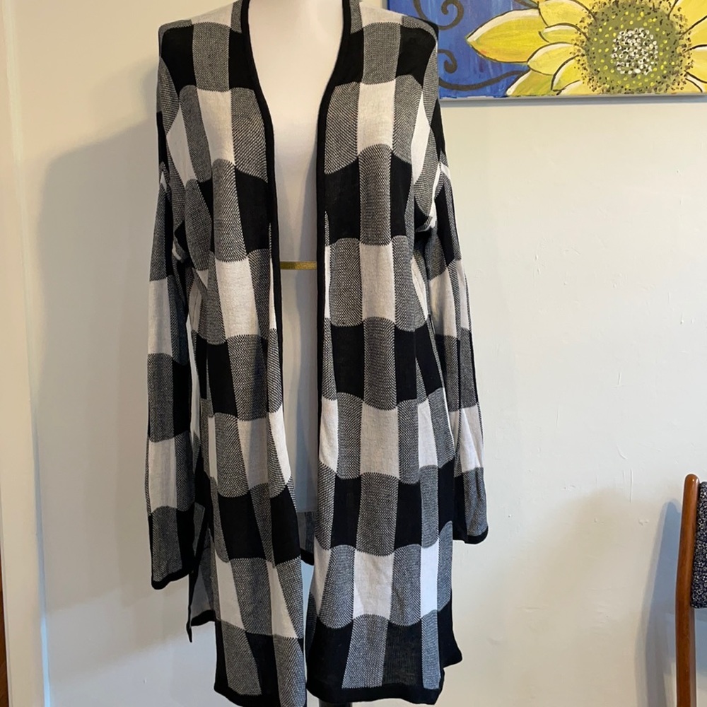Mudd buffalo plaid long flow-y cardigan